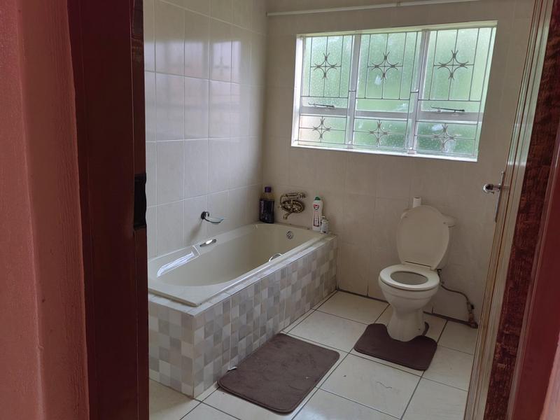 2 Bedroom Property for Sale in Mabopane Unit D North West